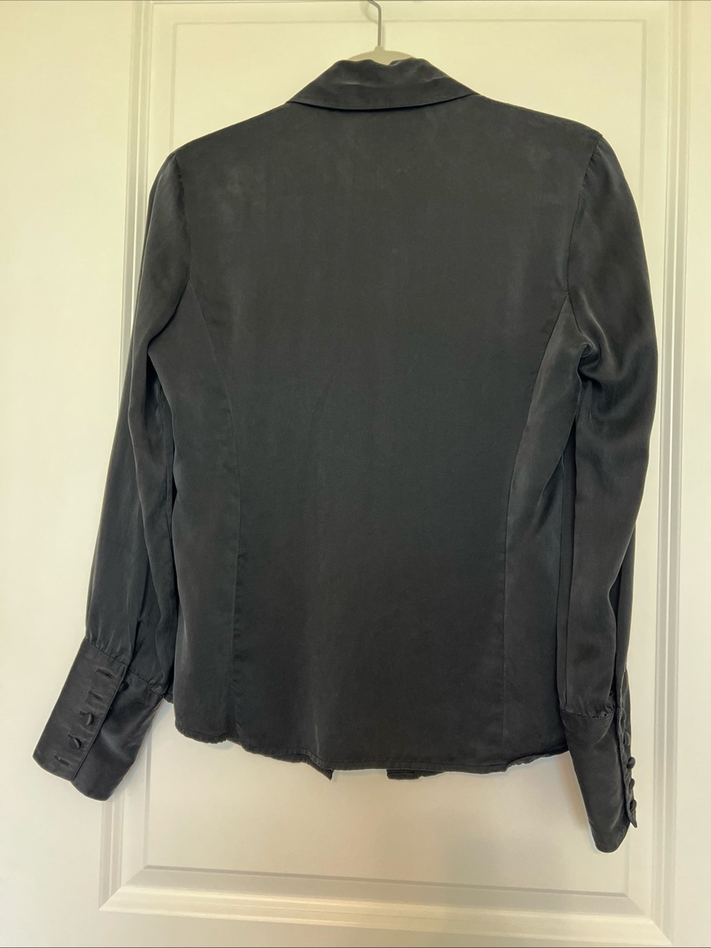 Banana Republic 100% silk Classic Black Button-Up Blouse M - Picture 7 of 14